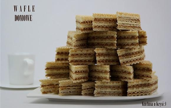 Wafle domowe z masą kajmakową i mleczną z nutą amaretto