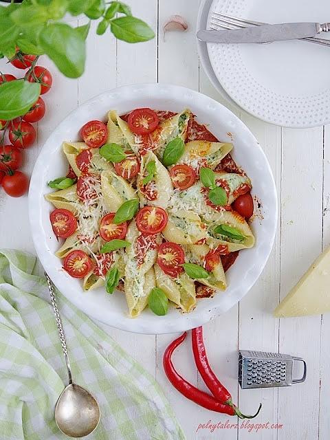 Muszle makaronowe z serami i pesto