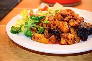 Indyk pieczony z chorizo i ziemniakami