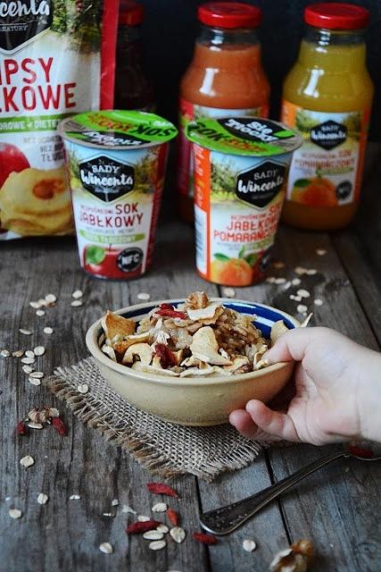 Zabawa w owsiankę na soku jabłkowym z sadów Winncenta
