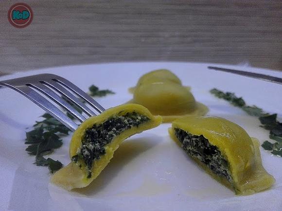 Ravioli ze szpinakiem i ricotta