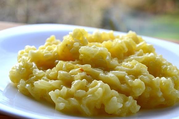 Risotto alla Milanese z szafranem i z Mediolanu