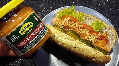 Domowe hot dogi