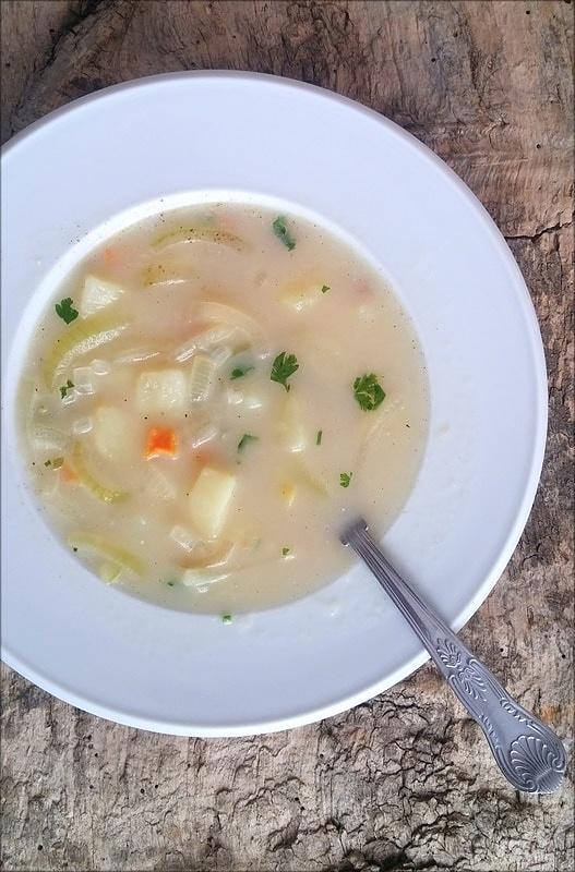 Zupa ziemniaczano-cebulowa