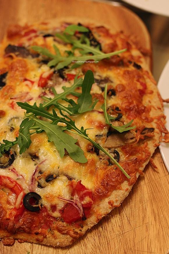 Razowa pizza