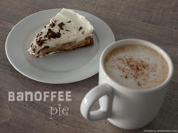 Banoffee Pie - warstwowe ciasto bez pieczenia z bananami i toffi