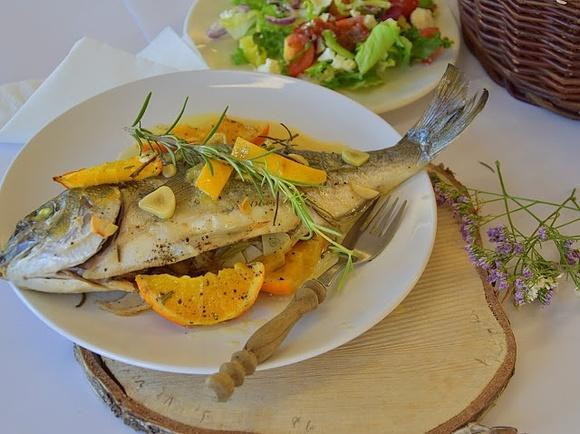 Dorada w pomarańczach