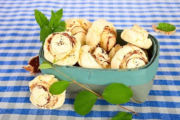 Pieczarki w koszyku - kruche ciasteczka z pieczarkami