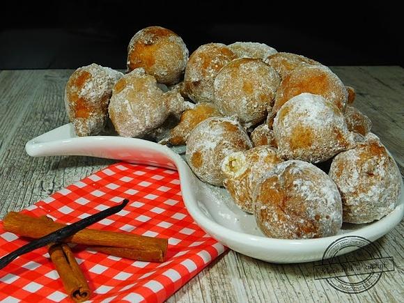 Mini pączki waniliowe