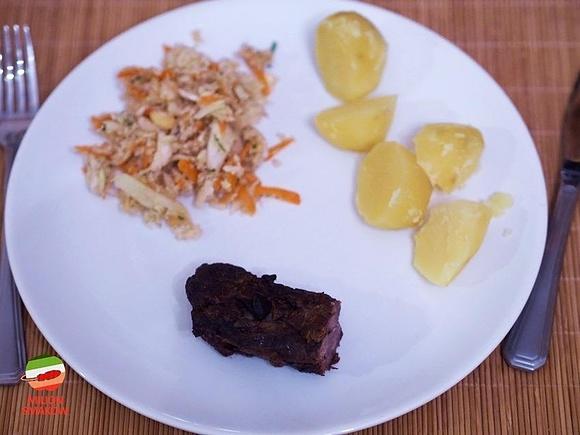 Karkówka z sarny pieczona w rękawie