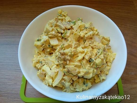 Mięso z rosołu na pastę curry na chleb