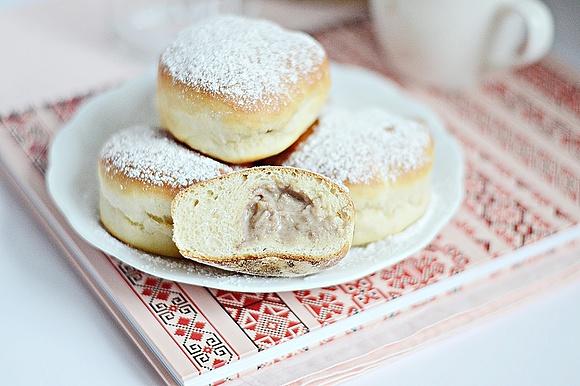 Pieczone pączki z kremem wafelkowym