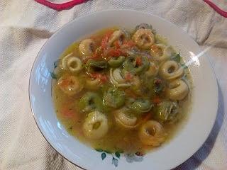 Uszka tortellini z ala rosołkiem