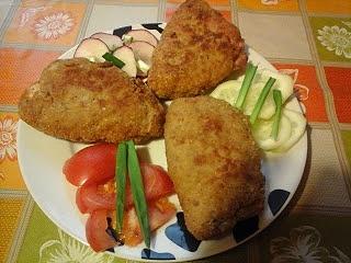 Cordon blue ze szpinakiem - kotlet drobiowy z nadzieniem