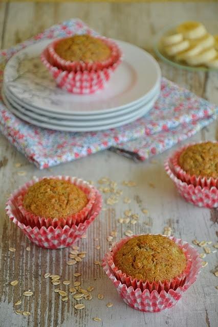 Fit muffinki z płatkami owsianymi i bananami