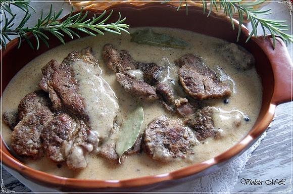 Karkówka w sosie chrzanowo-musztardowym