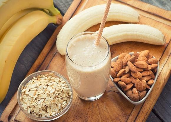 Koktajl bananowy