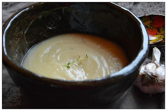 Zupa krem z pieczonego czosnku dla Zupywtorek