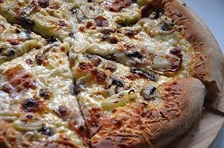 Pizza carbonara