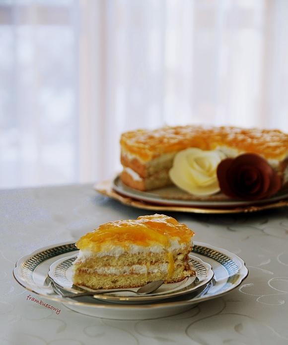 Tort kokosowy z mango