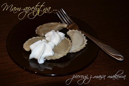 Pierogi z masą makową