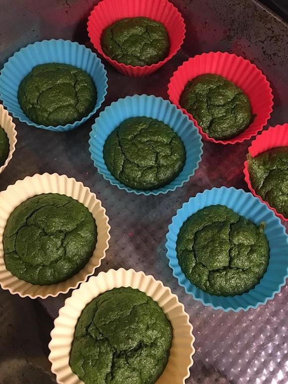 Szpinakowe muffinki dla maluszków i nie tylko