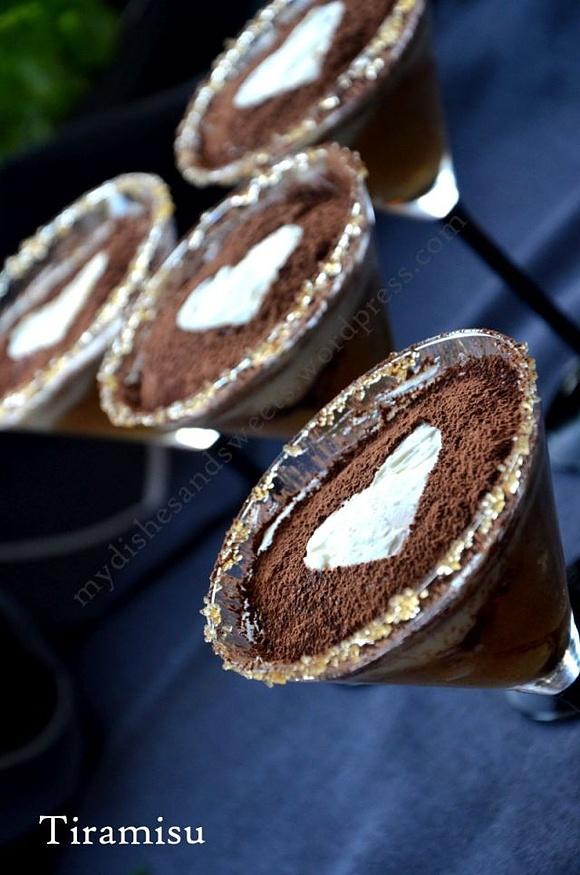 Tiramisu bez jajek i cukru z mascarpone i kawą