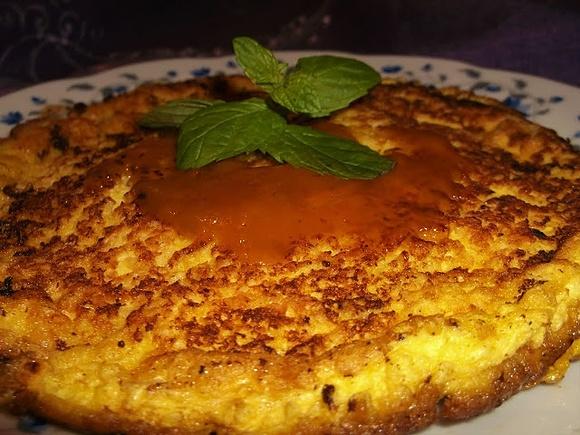 Omlet biszkoptowy z kokosem i dżemem z rokitnika