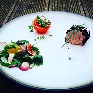 Paszet z bażanta z grilowanym pomidorkiem