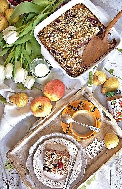 Pieczona jaglanka z owocami