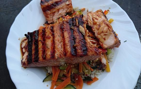 Łosoś Teriyaki z ryżem i warzywami przepis
