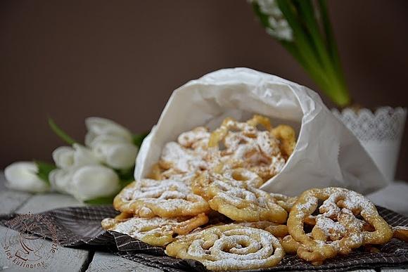 Chrust lany bez smażenia na tłusty czwartek