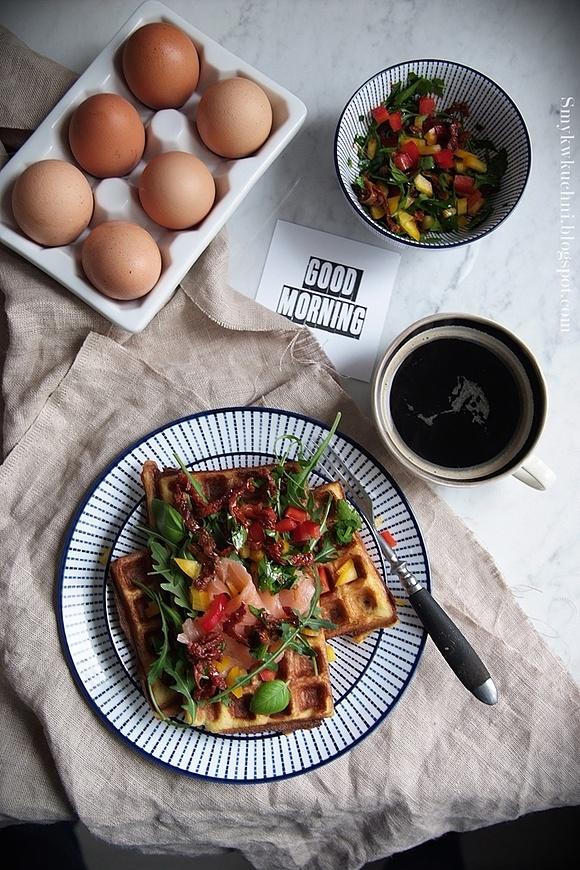 Wytrawne gofry z kaszy jaglanej – szybki przepis na brunch