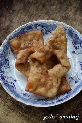 Diples - Greckie faworki z pomarańczą, cynamonem i miodem