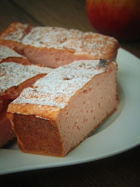 Ekspresowe ciasto kisielowe z jabłkami