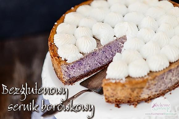 Bezglutenowy sernik borówkowy na kakaowym spodzie z pianką