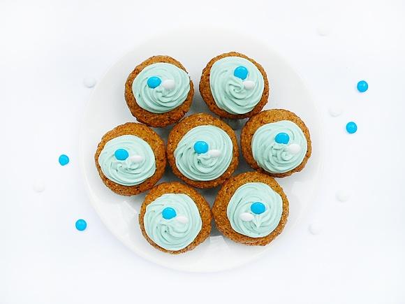 Muffiny kokosowe z kremem budyniowym