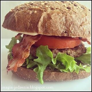 Hamburger wołowy