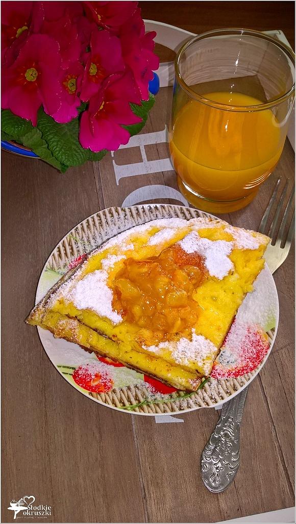 Mandarynkowy omlet śniadaniowy