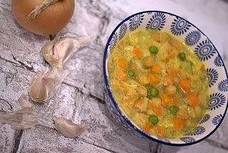 Zupa z ciecierzycą i warzywami fit