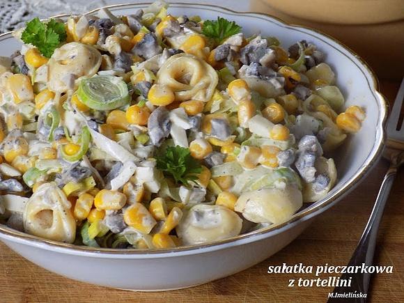 Sałatka pieczarkowa z tortellini