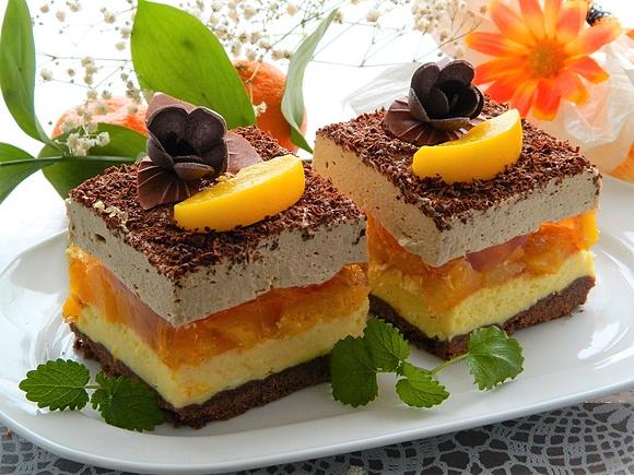 Ciasto serowo-brzoskwiniowa pychotka z cappuccino