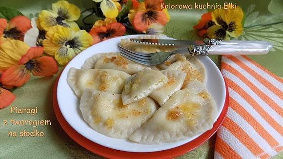 Pierogi z twarogiem na słodko