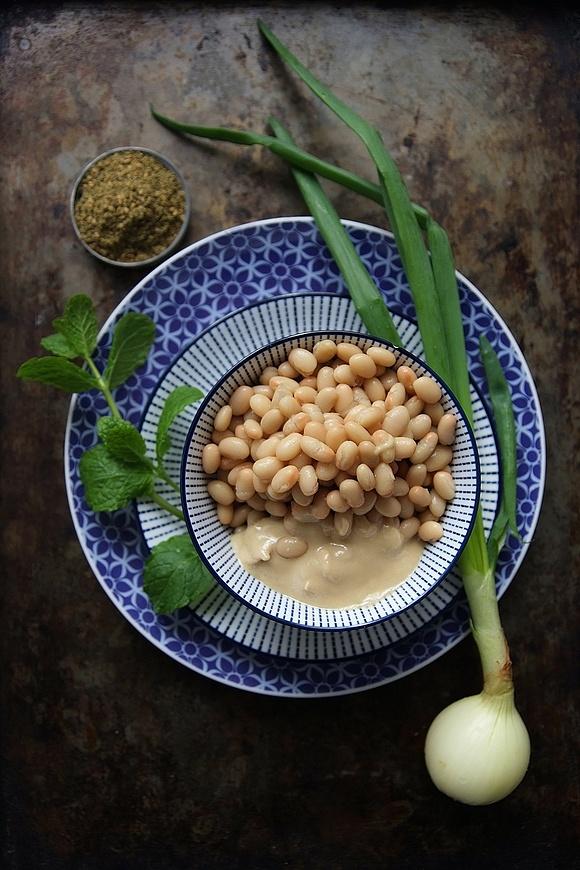 Hummus z białej fasolki do smarowania na kanapki