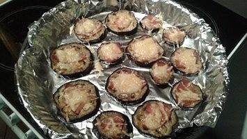 Talarki z bakłażana z serem mozzarella i szynką