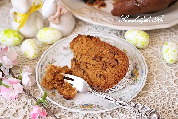 Babka herbaciano-rumowa z rodzynkami