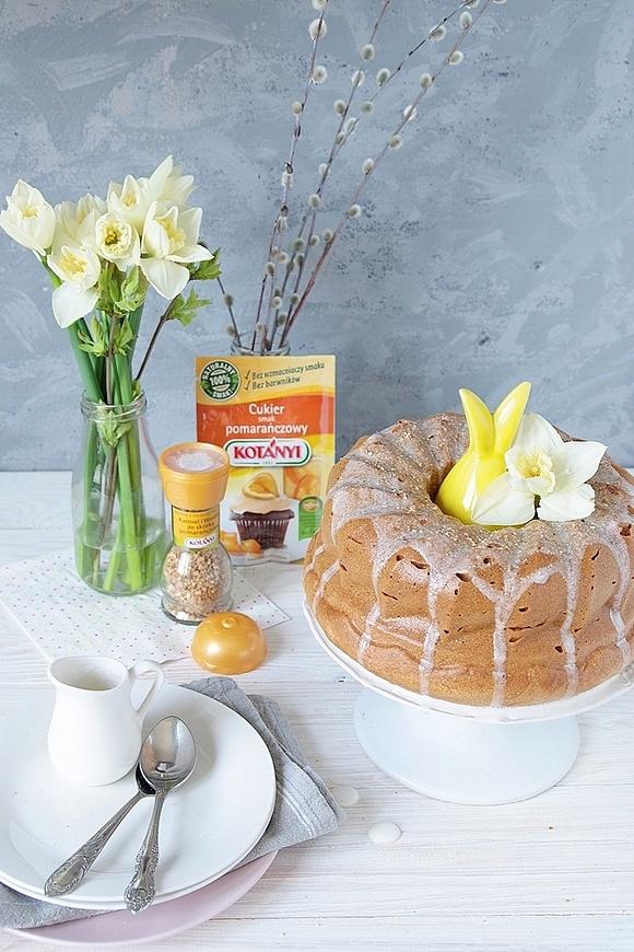 Kardamonowo-pomarańczowa babka wielkanocna
