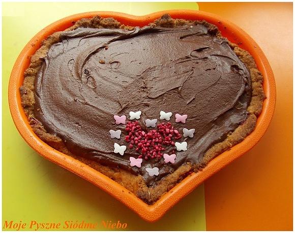 Walentynkowa tarta z mascarpone i gorzką czekoladą