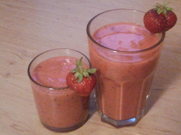 Smoothie truskawkowe na kolację