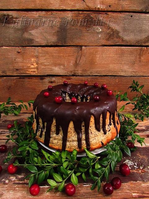 Makowa babka drożdżowa z żurawiną